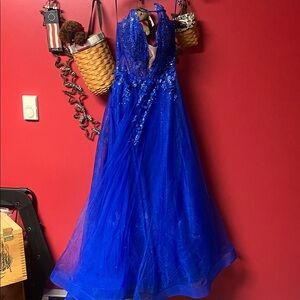 Elegant Blue Prom Dress
